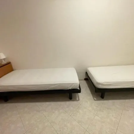 Lägenhet Comfy In Lido Dei Pini - Beahost *