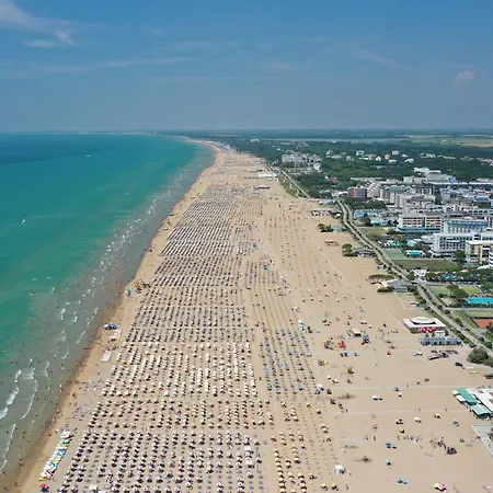 Comfy In Lido Dei Pini - Beahost * Bibione