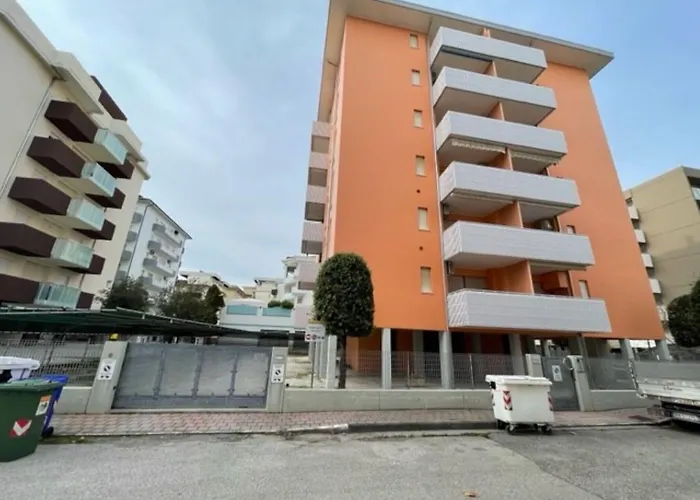 Apartamento Comfy In Lido Dei Pini - Beahost *