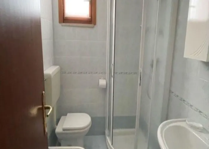 Comfy In Lido Dei Pini - Beahost *