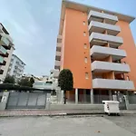 Apartmán Comfy In Lido Dei Pini - Beahost *