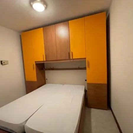 Апартаменти Comfy In Lido Dei Pini - Beahost