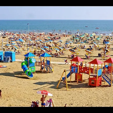 Comfy In Lido Dei Pini - Beahost * Bibione