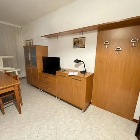 Comfy In Lido Dei Pini - Beahost Apartment *