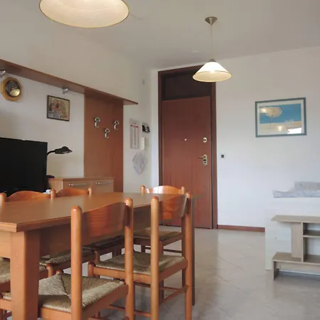 Apartment Comfy In Lido Dei Pini - Beahost Bibione