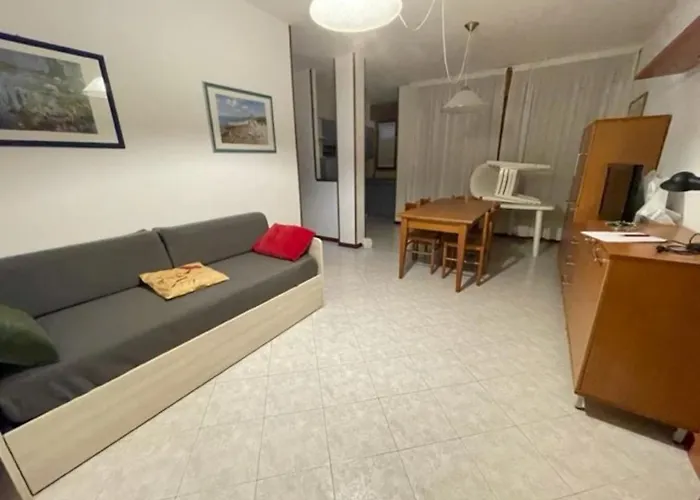Comfy In Lido Dei Pini - Beahost Apartmán